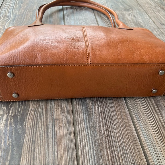 HOBO Paulina Leather Shoulder Bag - Picture 4 of 10